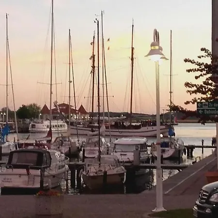 Holiday home Holiday Sea Breeze Karlshagen